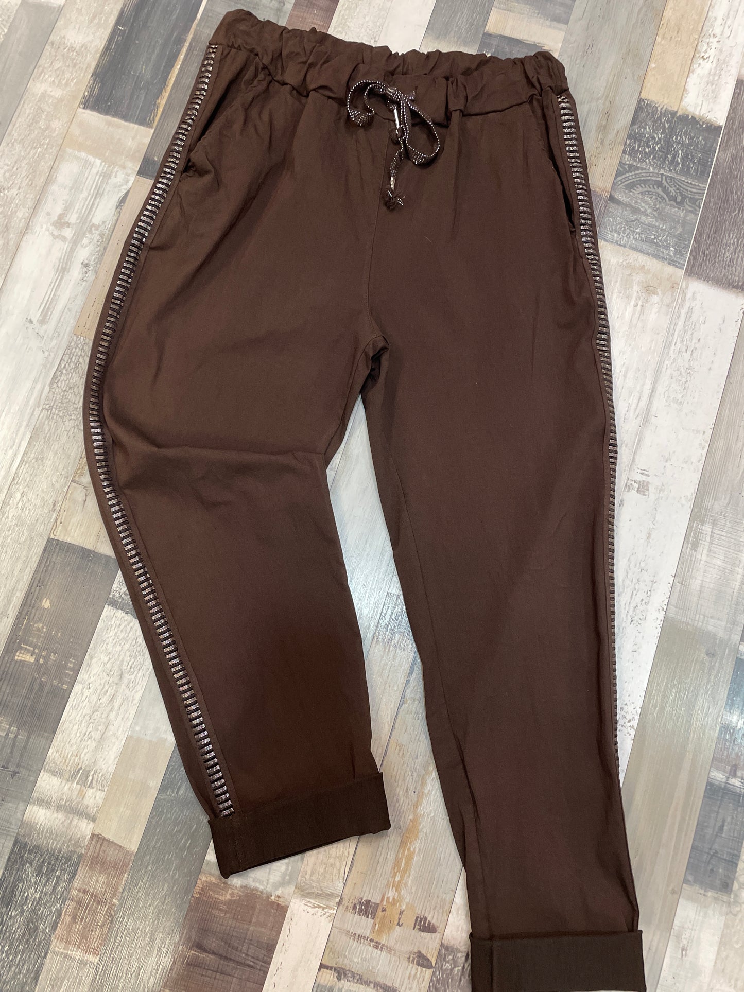 Schlupfhose mit seitlichem Streifen