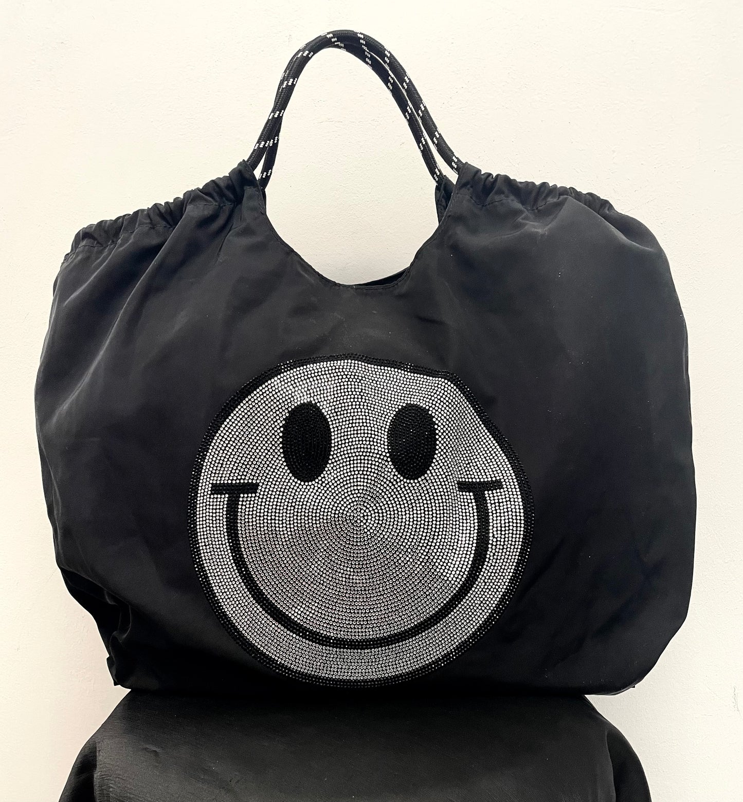 Smiley Bag mit Glitzersteinchen