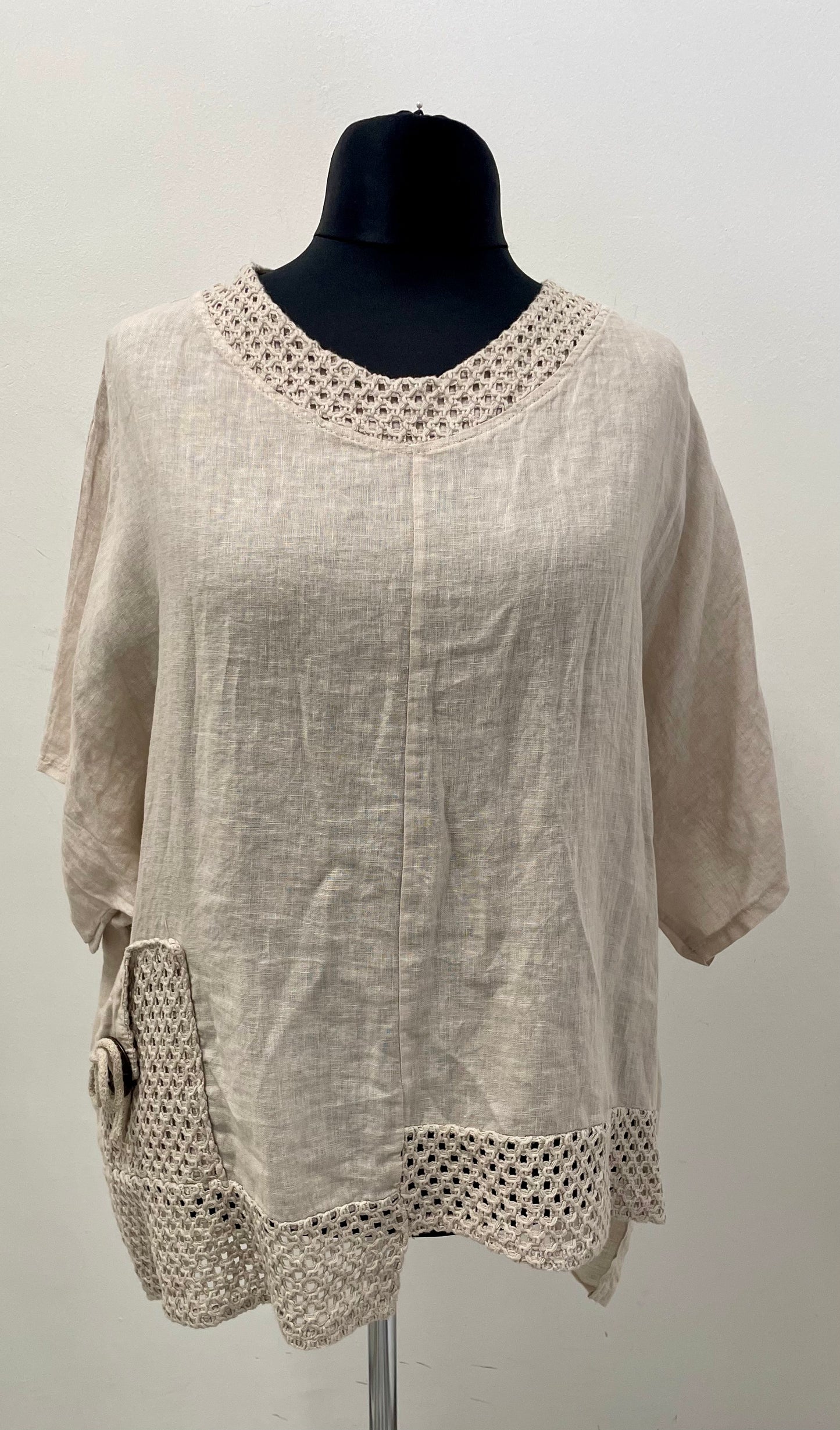 Leinenshirt mit Netzeinsatz
