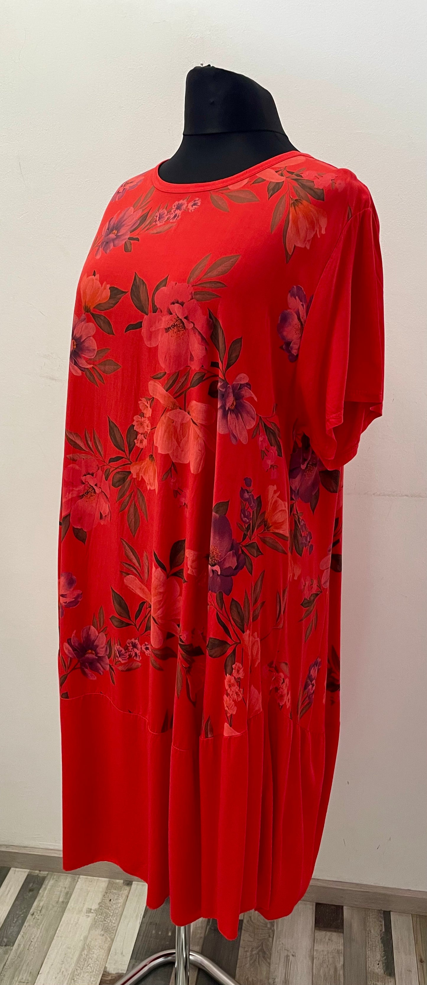 Sommerkleid mit Blumenmuster I