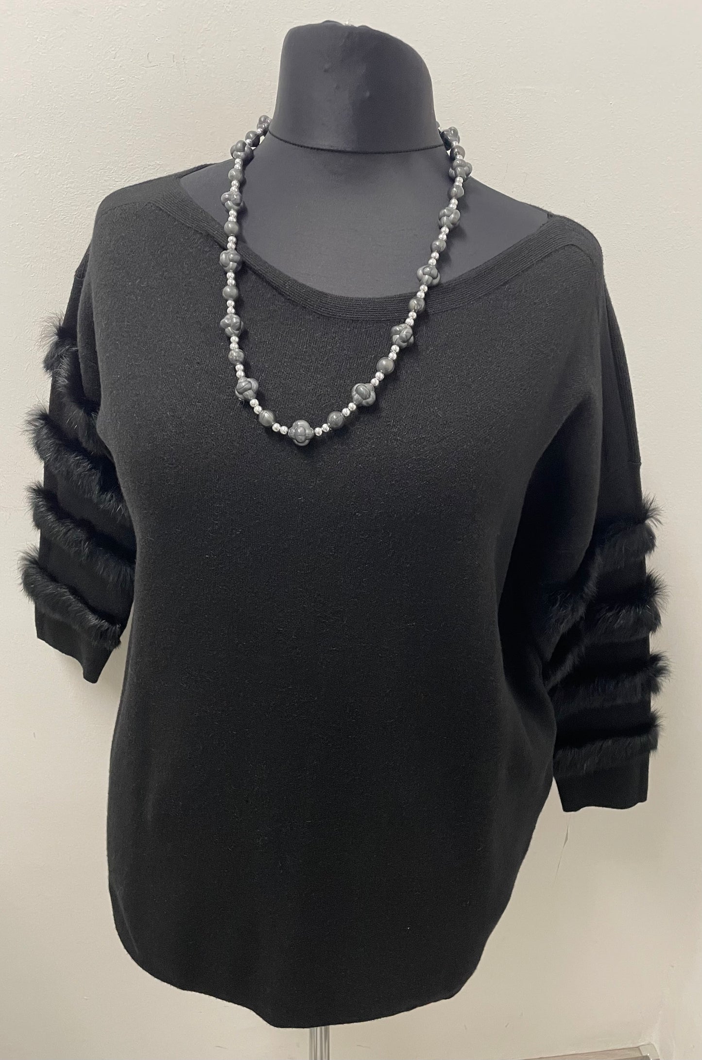 Pullover mit Kunstfellstreifen