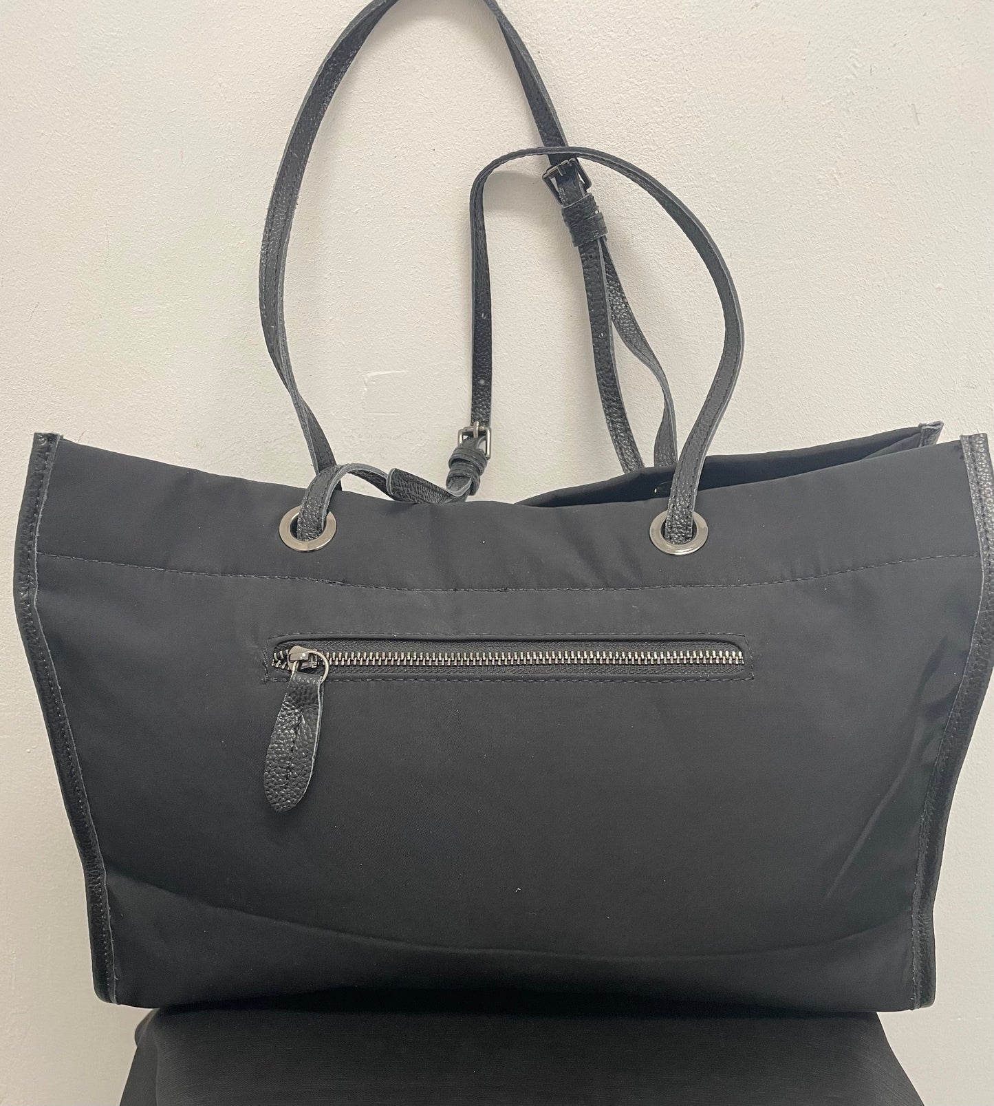 Mickey Tasche