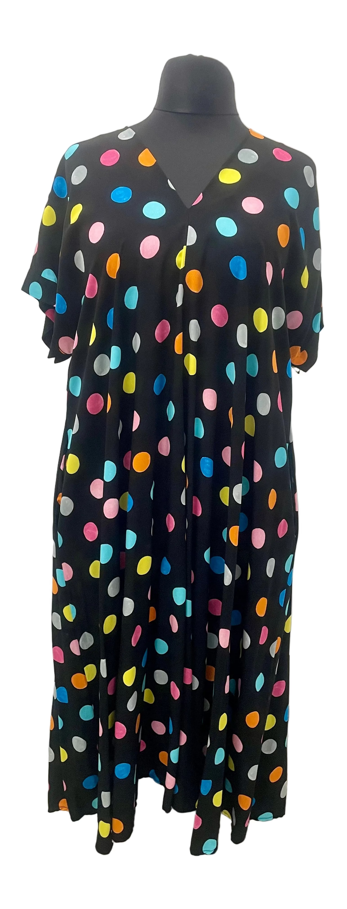 Kleid mit bunten Punkten
