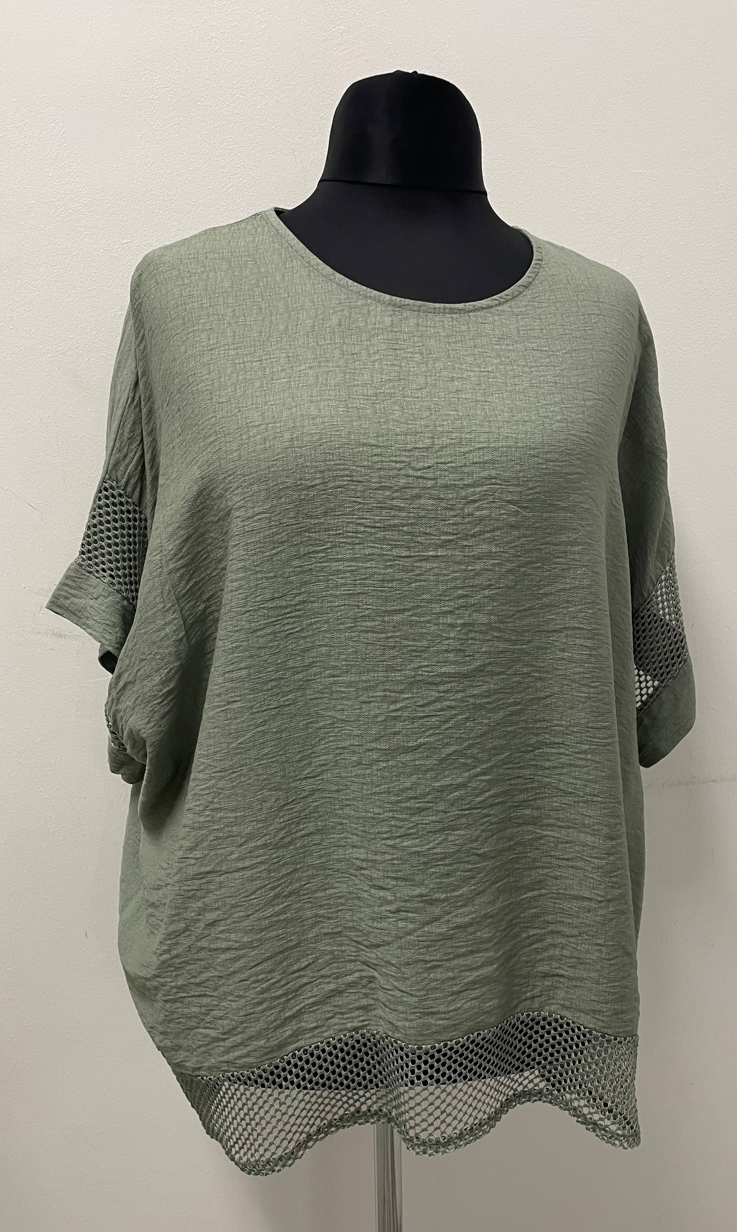 Shirt mit Netzeinsatz