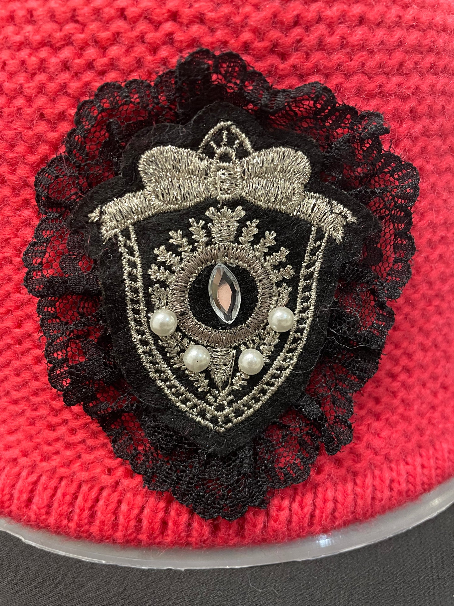 Strickhaube mit Bommel