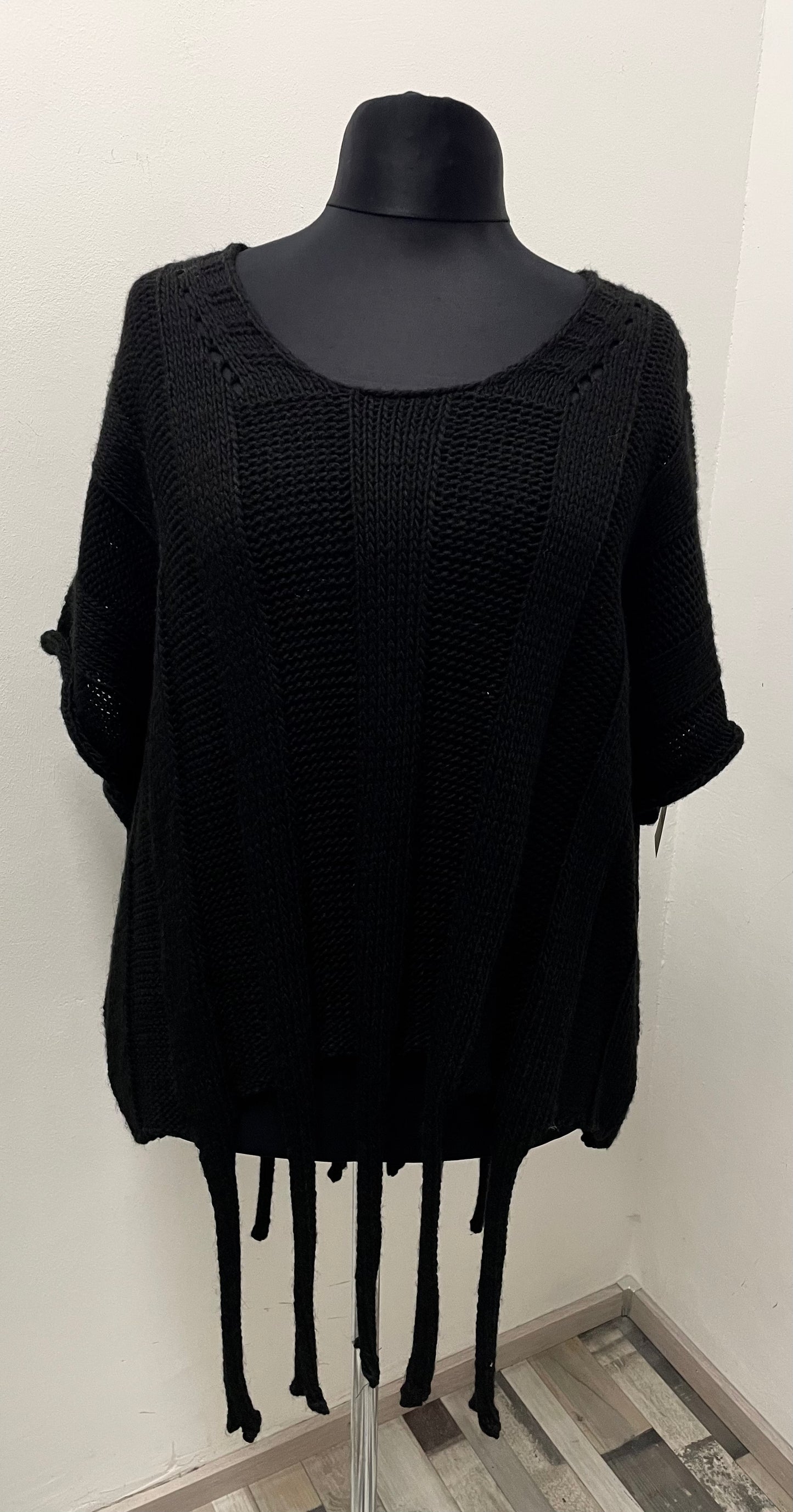 Strickpullover mit Zipfel