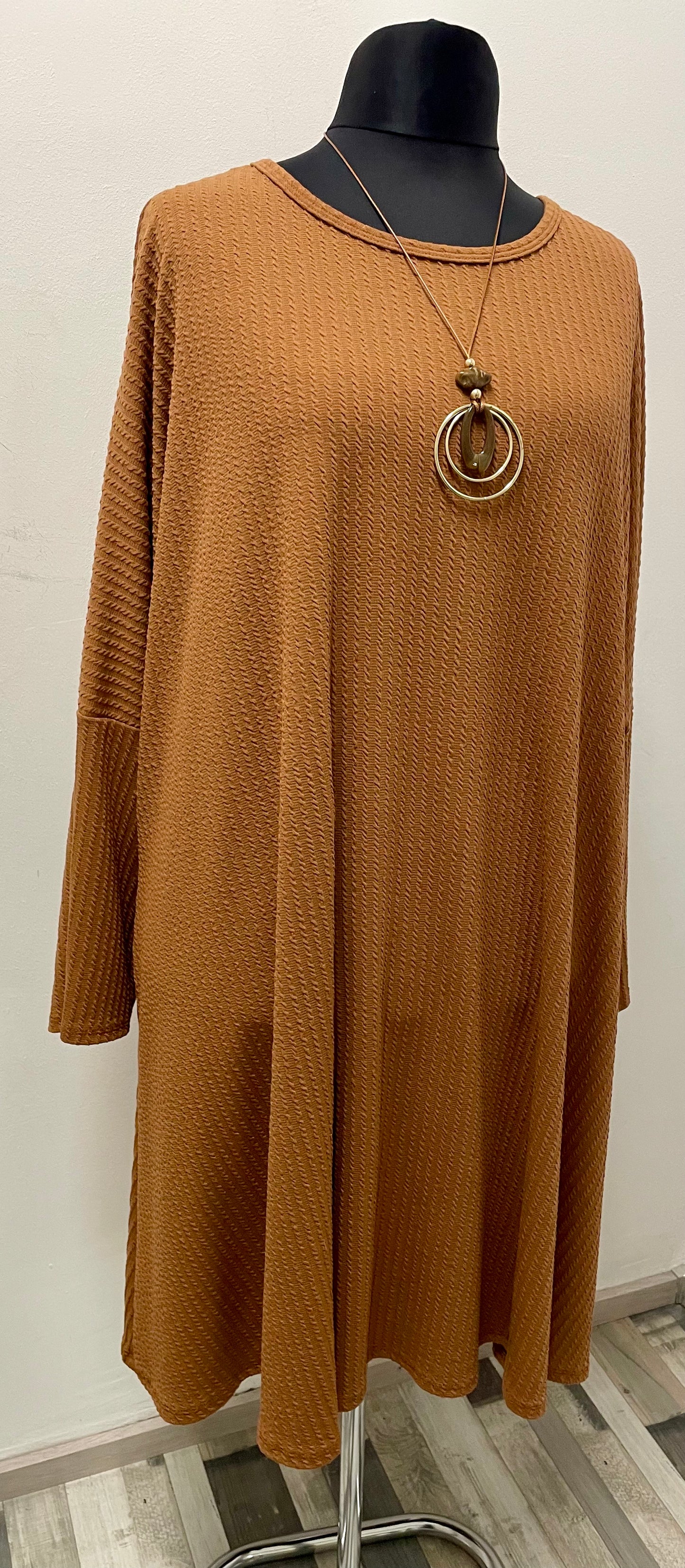 Jacquard Kleid aus Viskose mit Kette