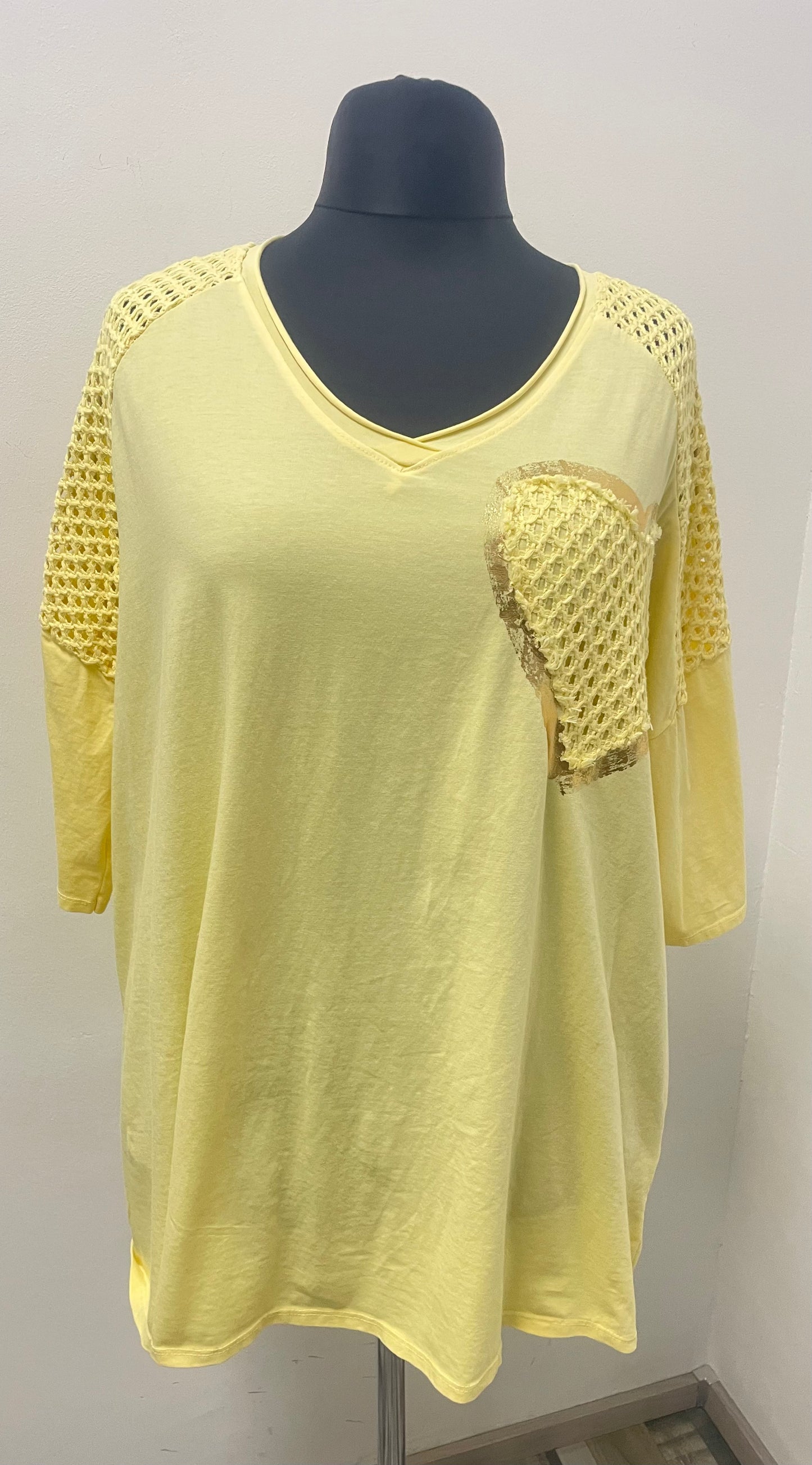 Shirt HEART 🩵💛🩷🤍