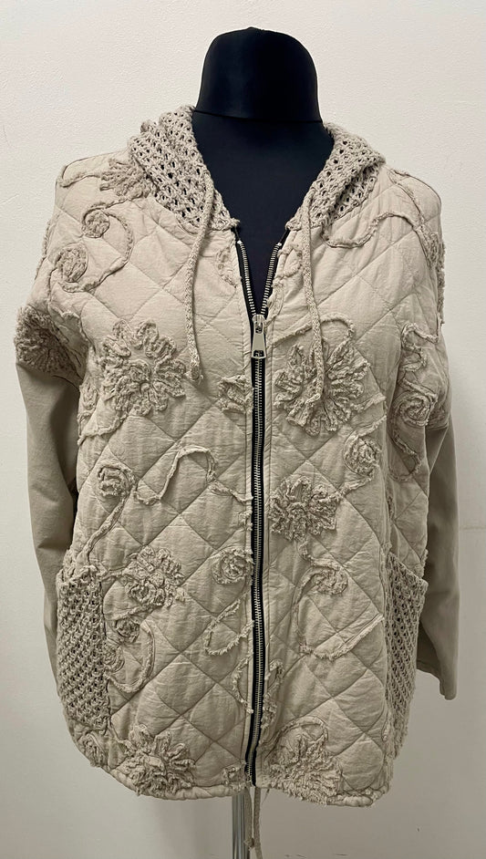 Jacke mit Netzkapuze