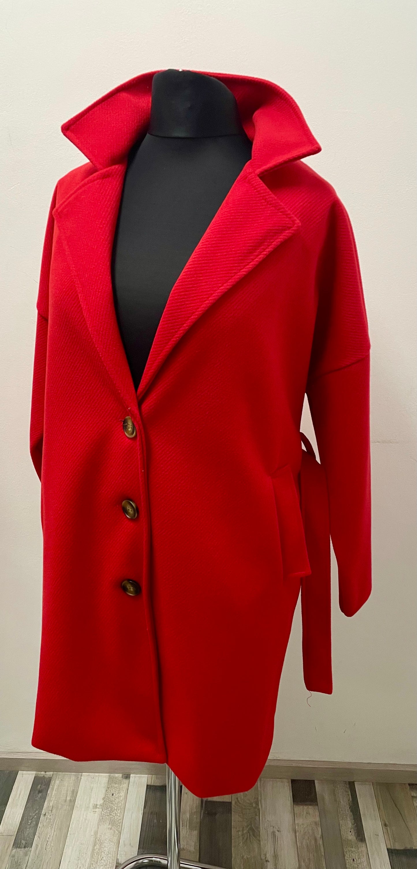 Halblanger Mantel mit Gürtel