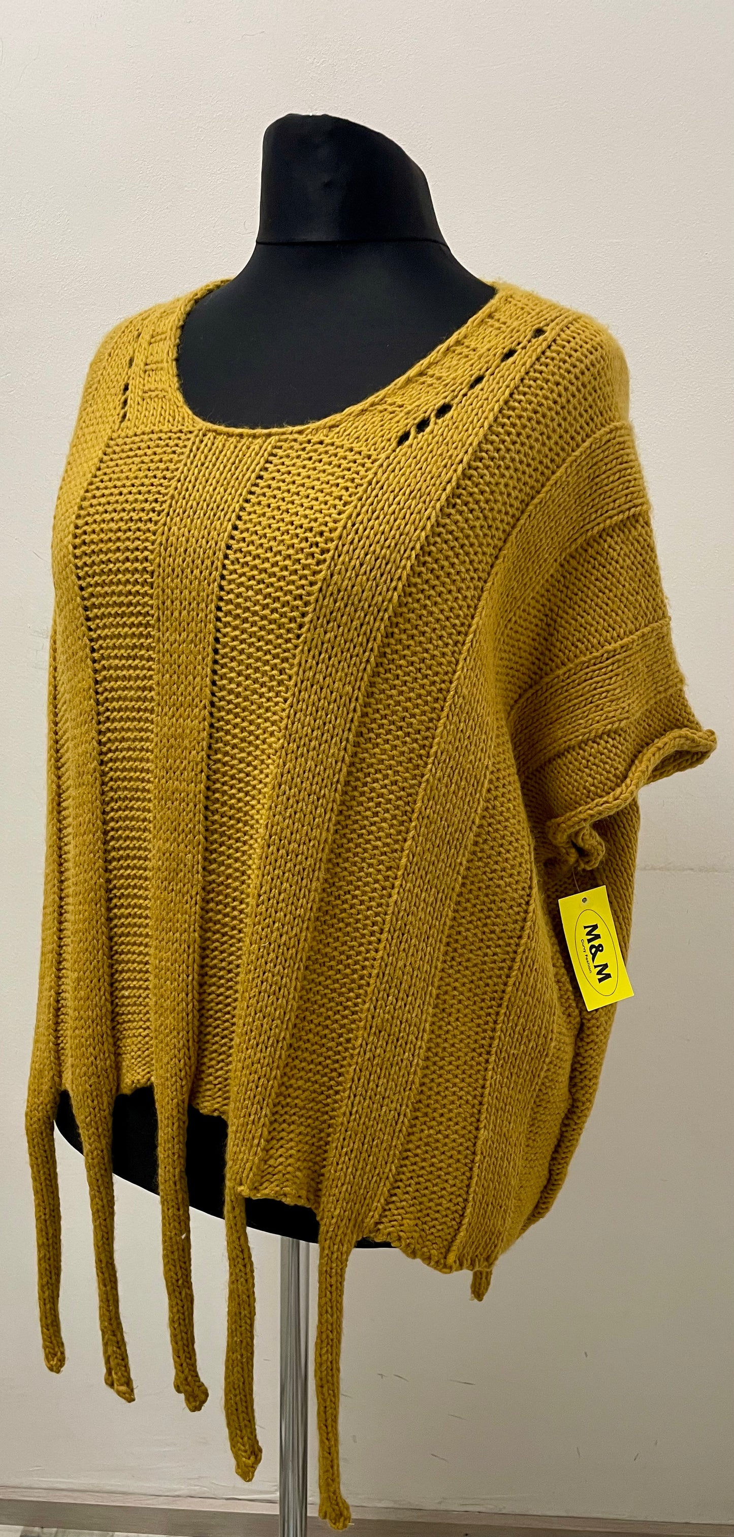 Strickpullover mit Zipfel