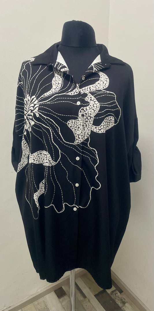 Longbluse mit Blumenmuster