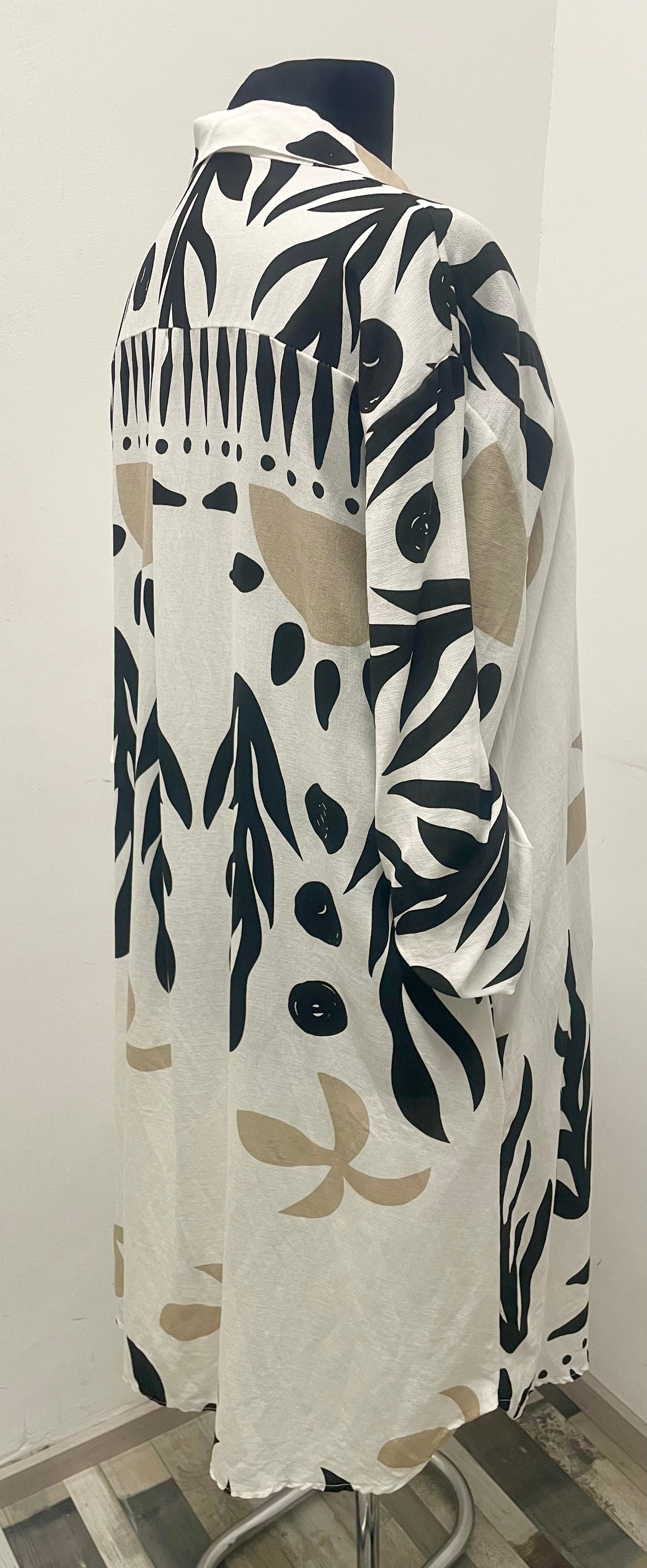 Kleid mit Knopfleiste