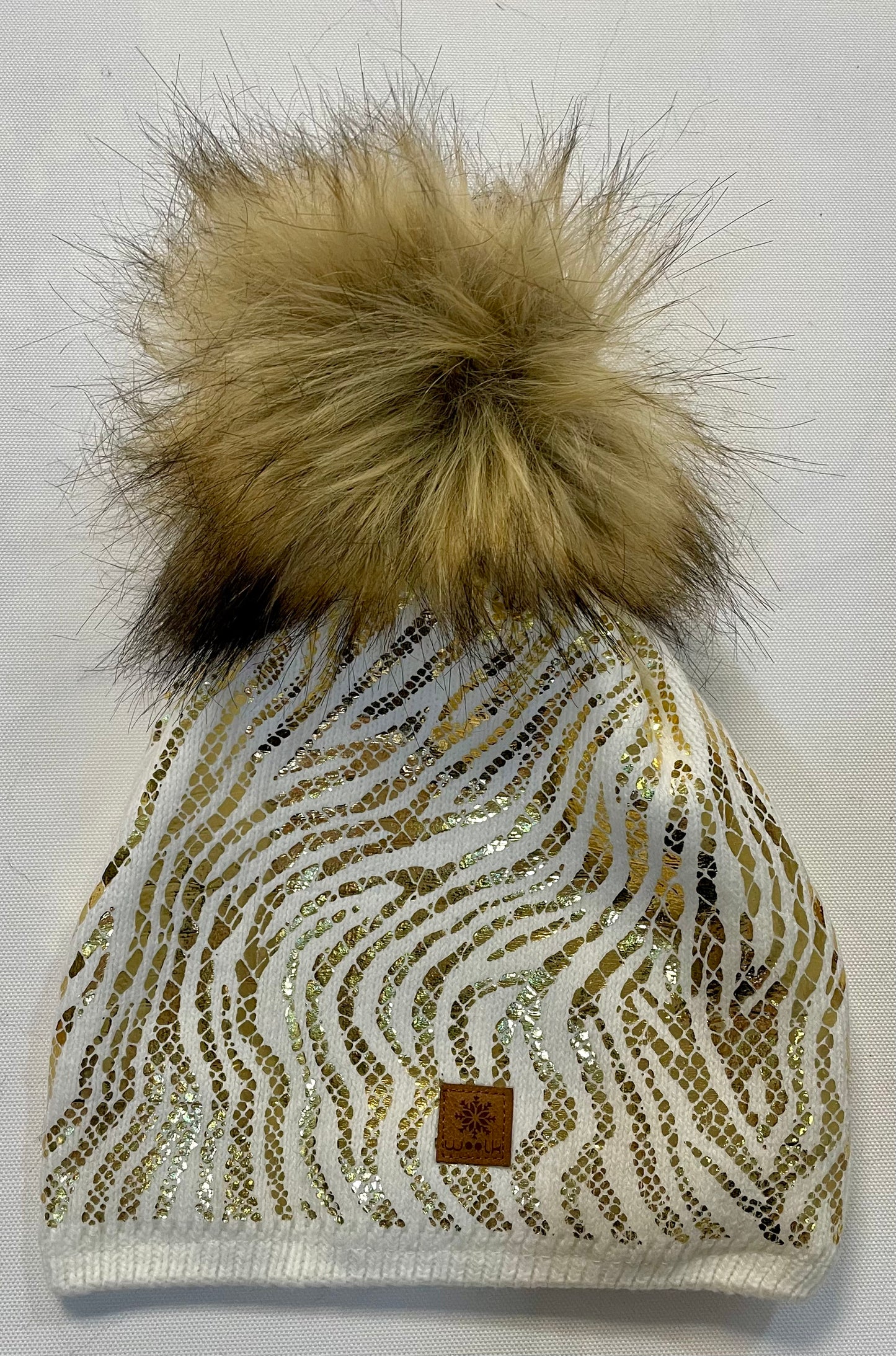 Wollmütze mit Bommel