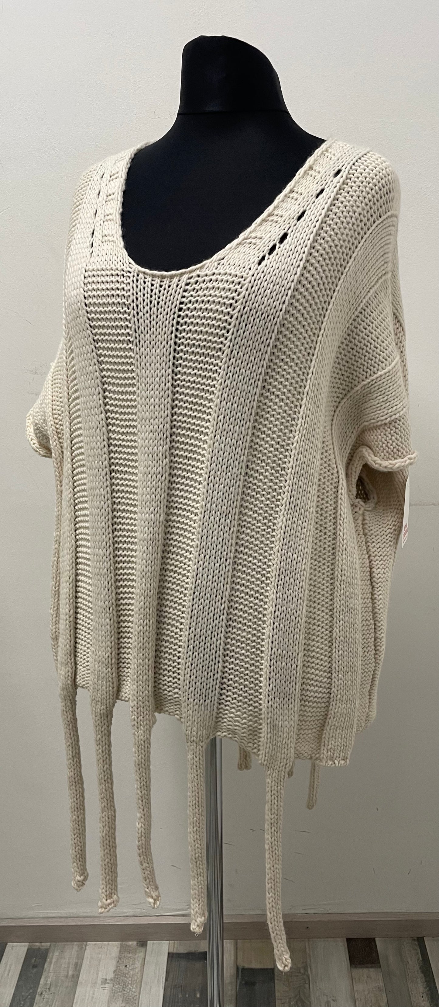 Strickpullover mit Zipfel