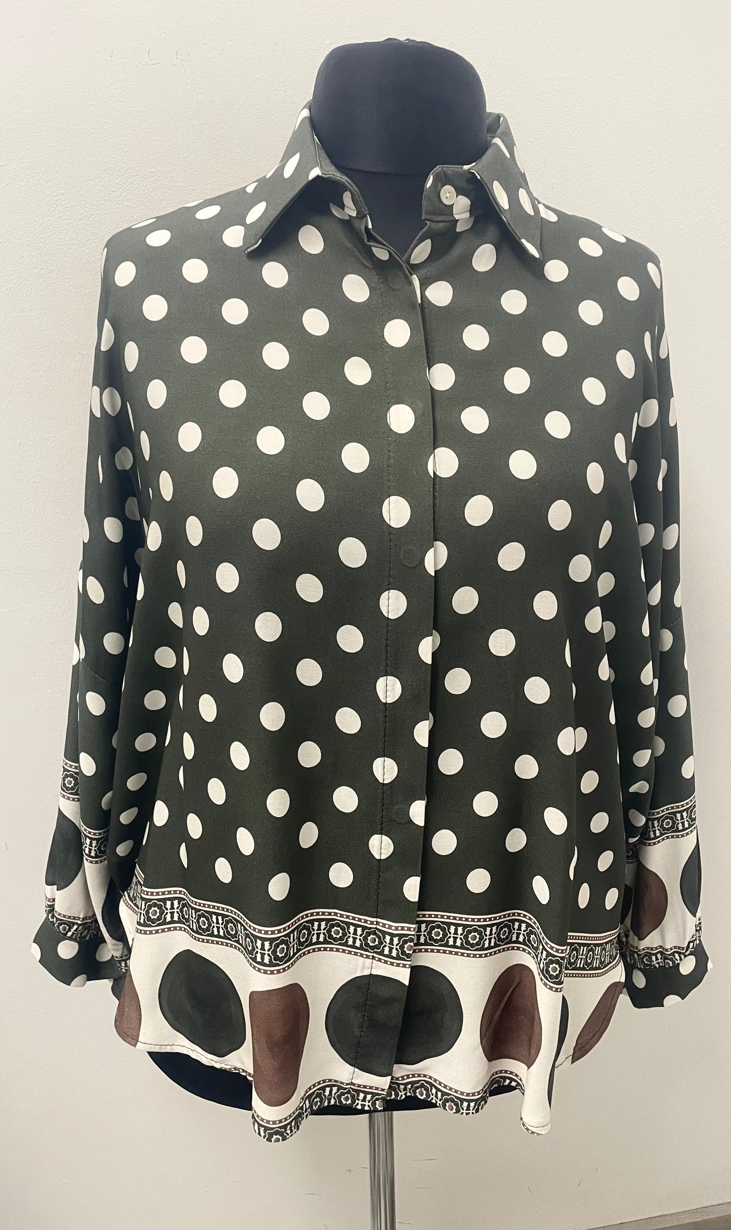 Oversize Bluse Polka-Dot-Muster