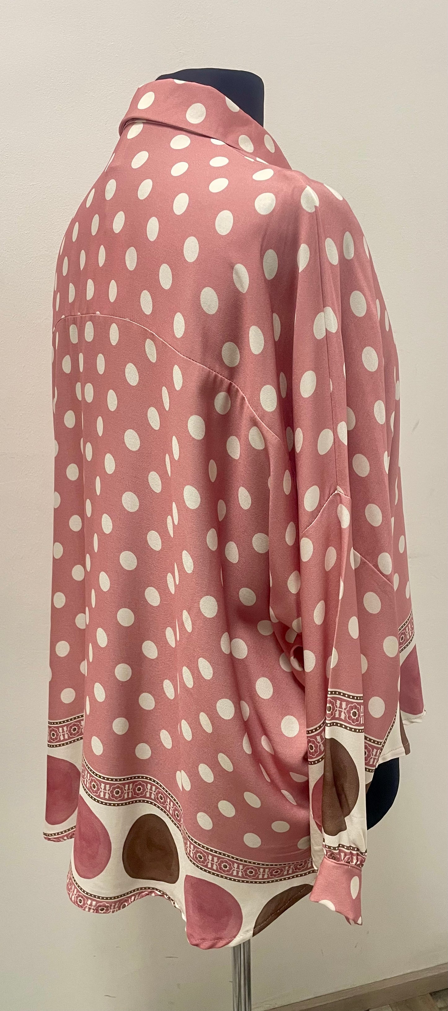 Oversize Bluse Polka-Dot-Muster