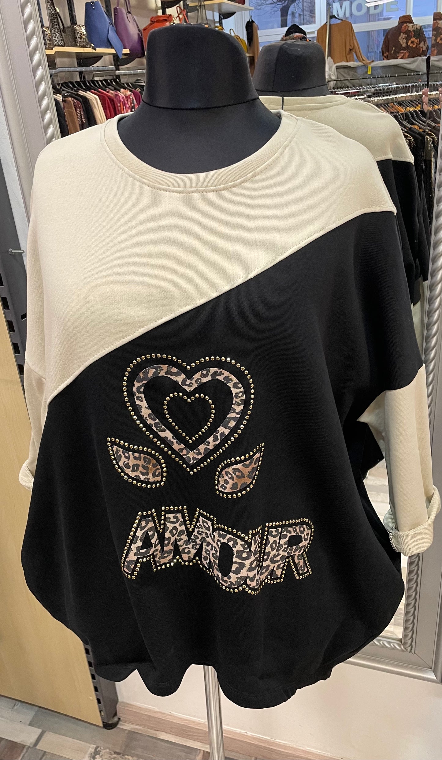 Oversized Sweatshirt Gr. UNI 44 - 52