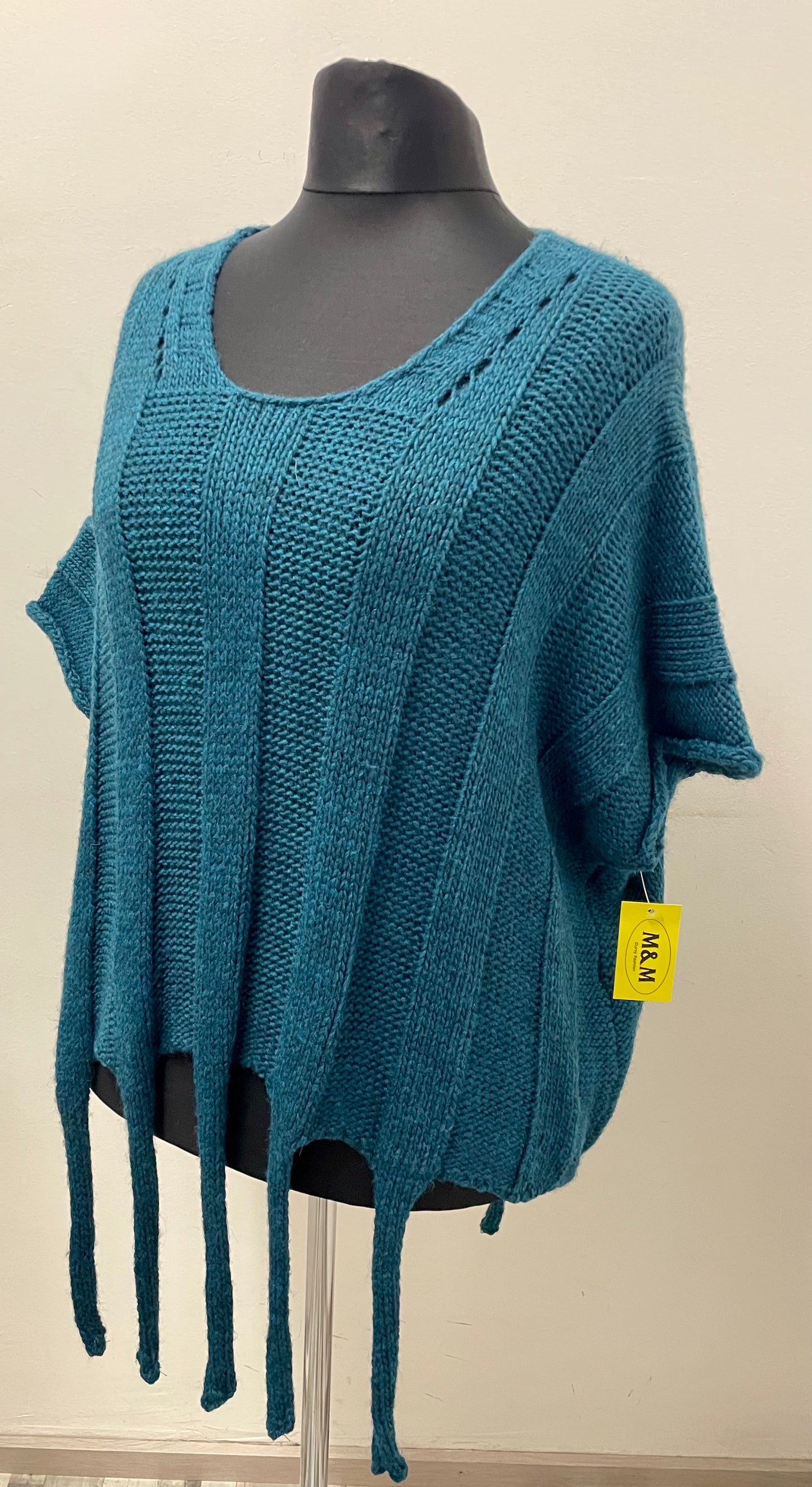 Strickpullover mit Zipfel