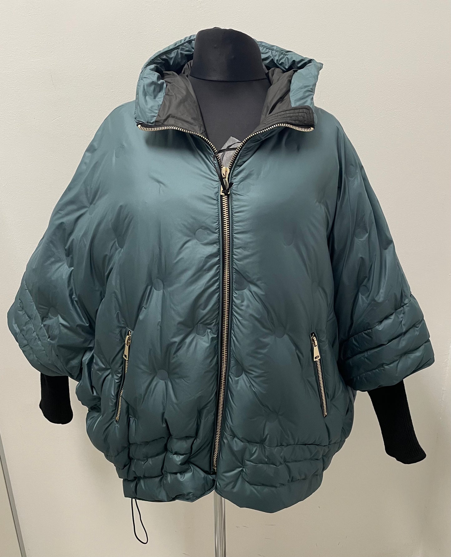 Steppjacke mit Kapuze
