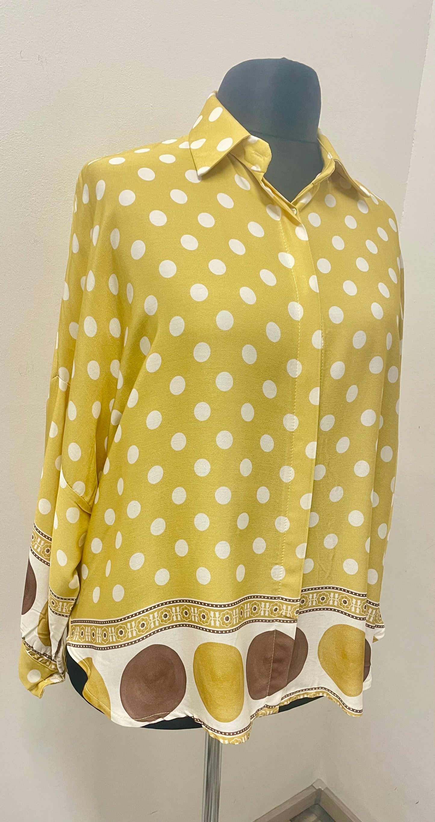 Oversize Bluse Polka-Dot-Muster
