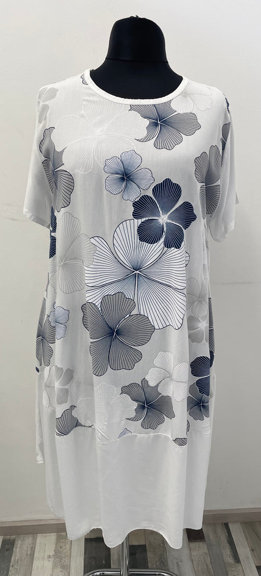 Sommerkleid mit Blumenmuster II