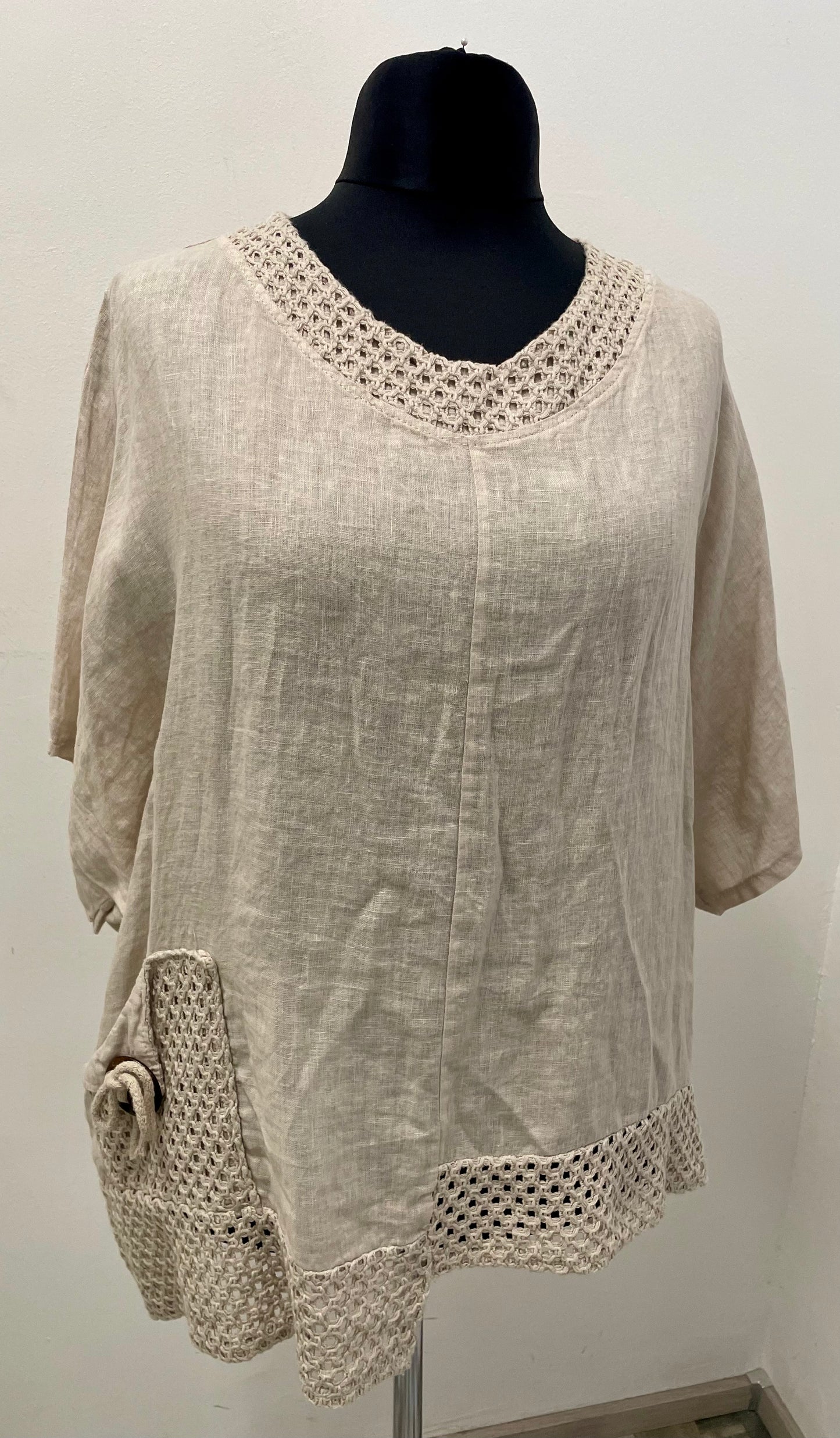 Leinenshirt mit Netzeinsatz