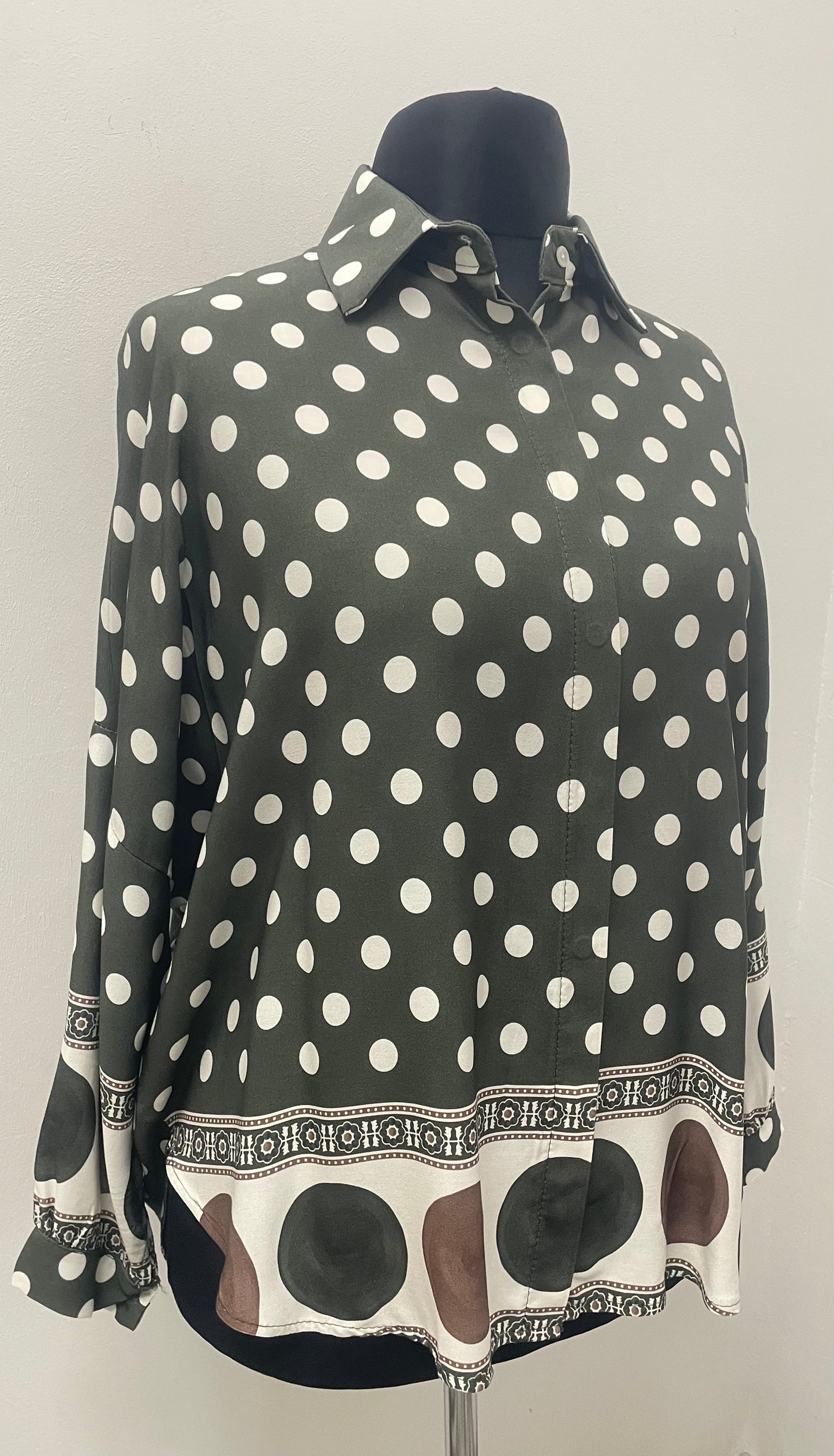 Oversize Bluse Polka-Dot-Muster
