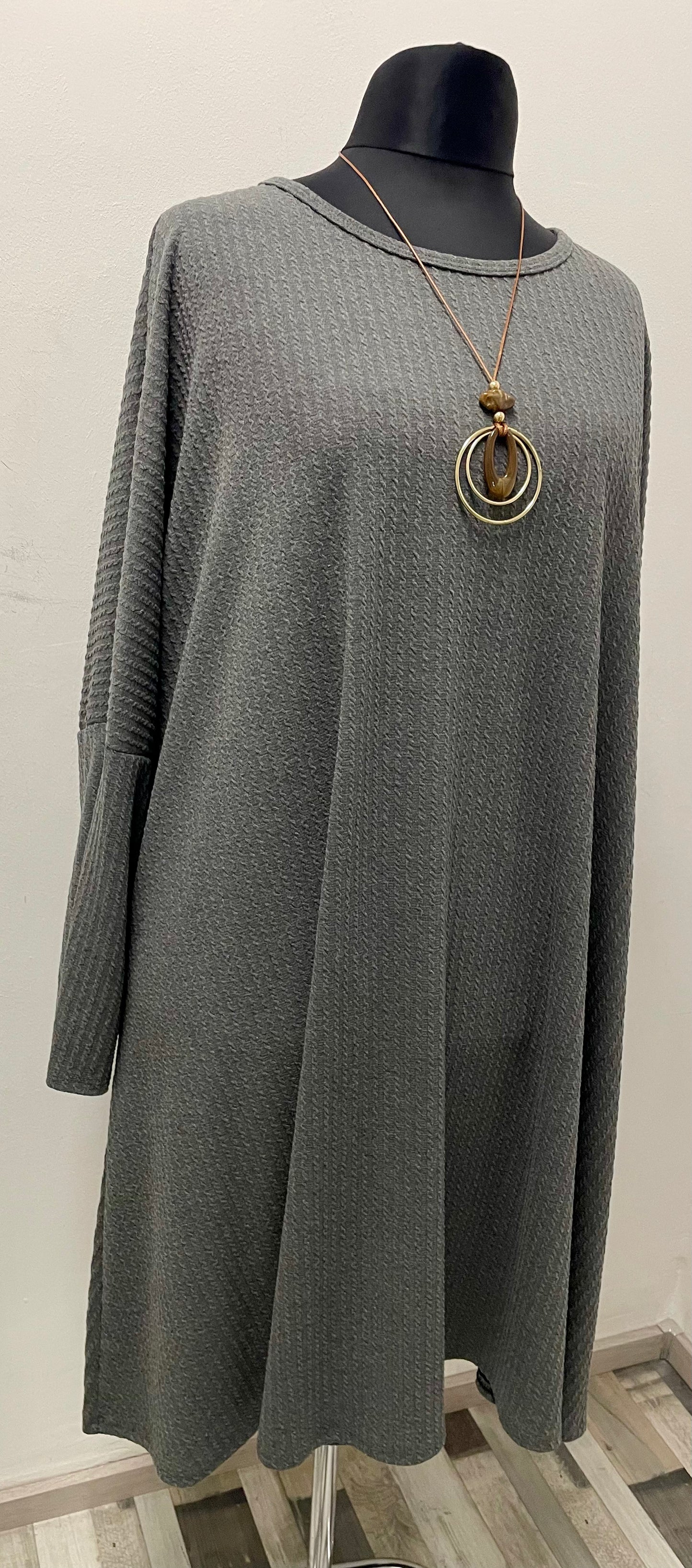 Jacquard Kleid aus Viskose mit Kette