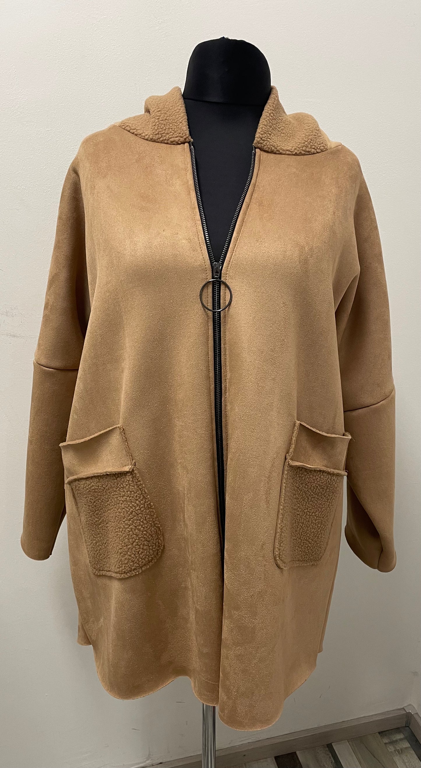 Longjacke mit Kapuze und Teddy Innenfutter