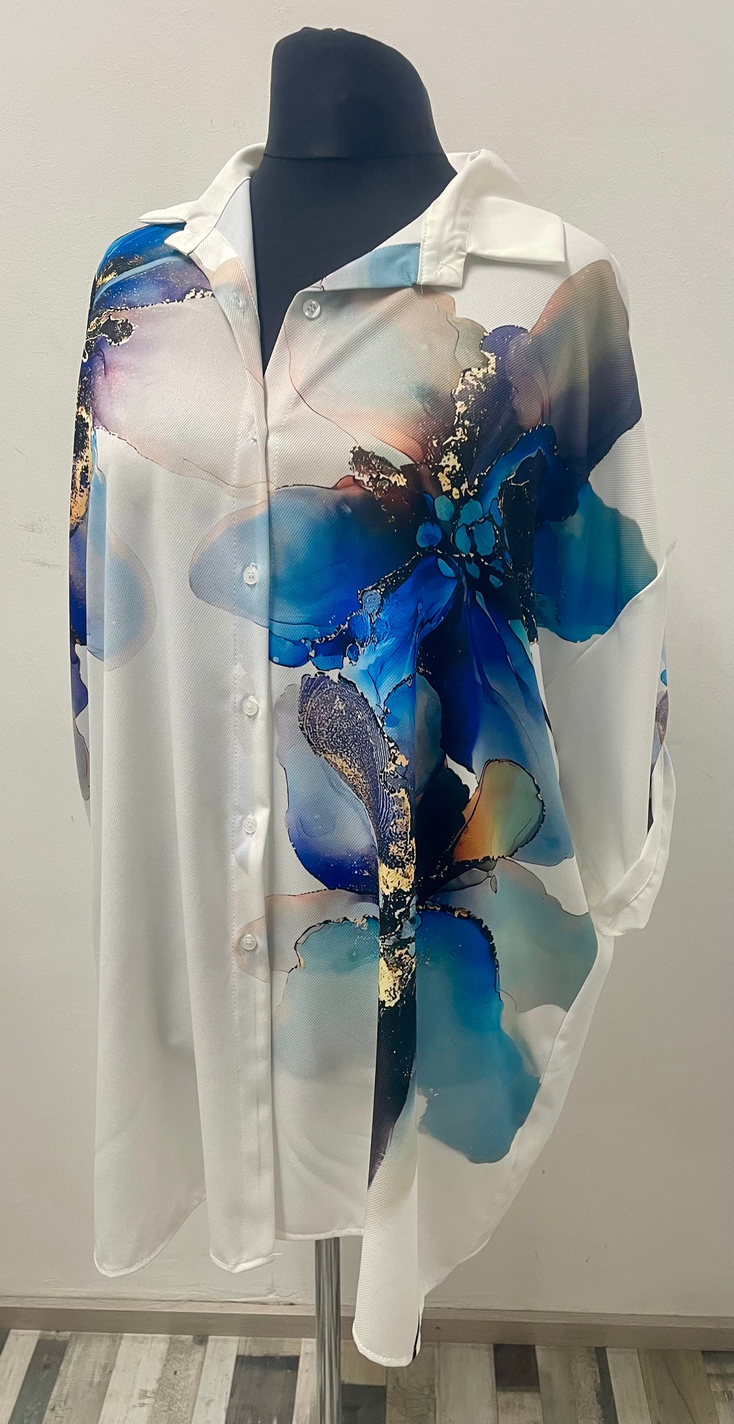 Longbluse Blütenmotiv