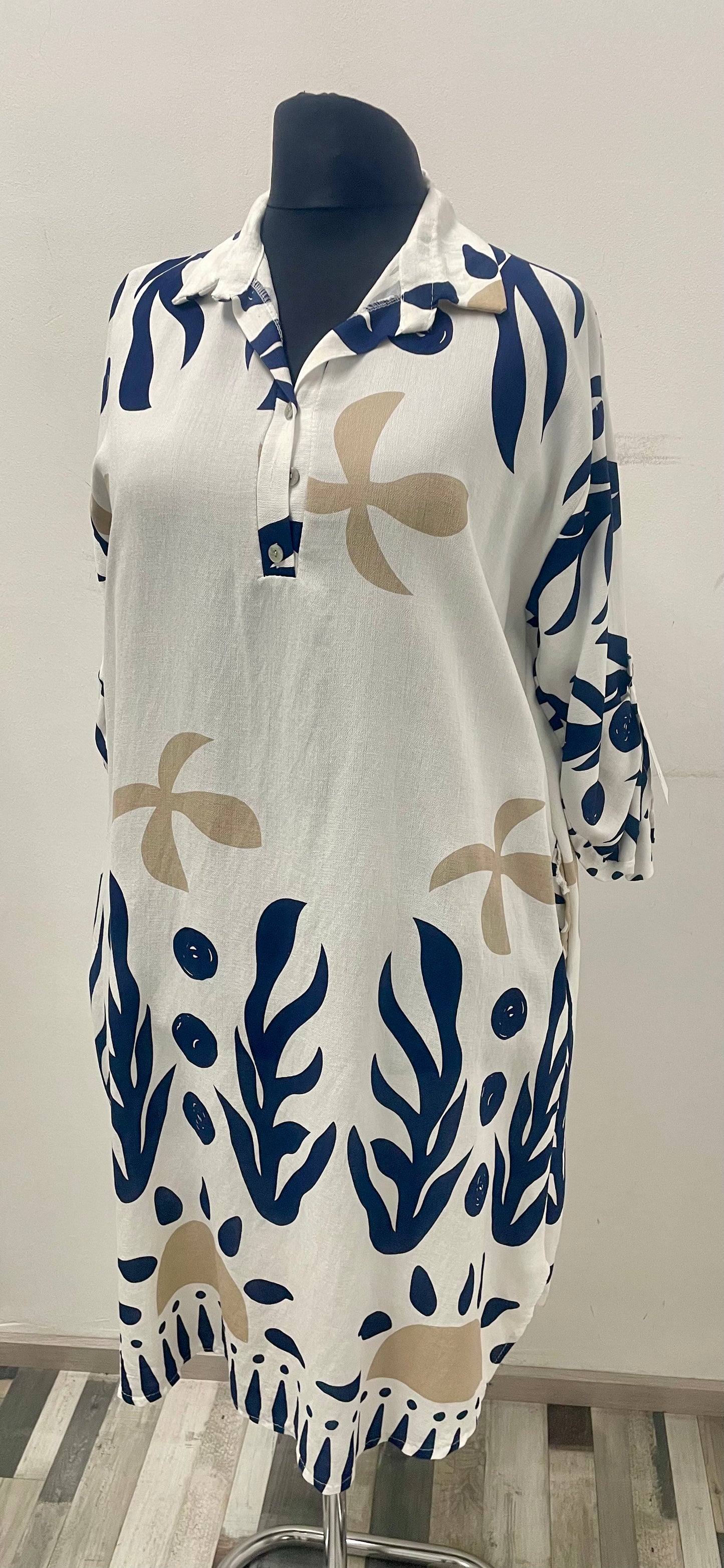 Kleid mit Knopfleiste