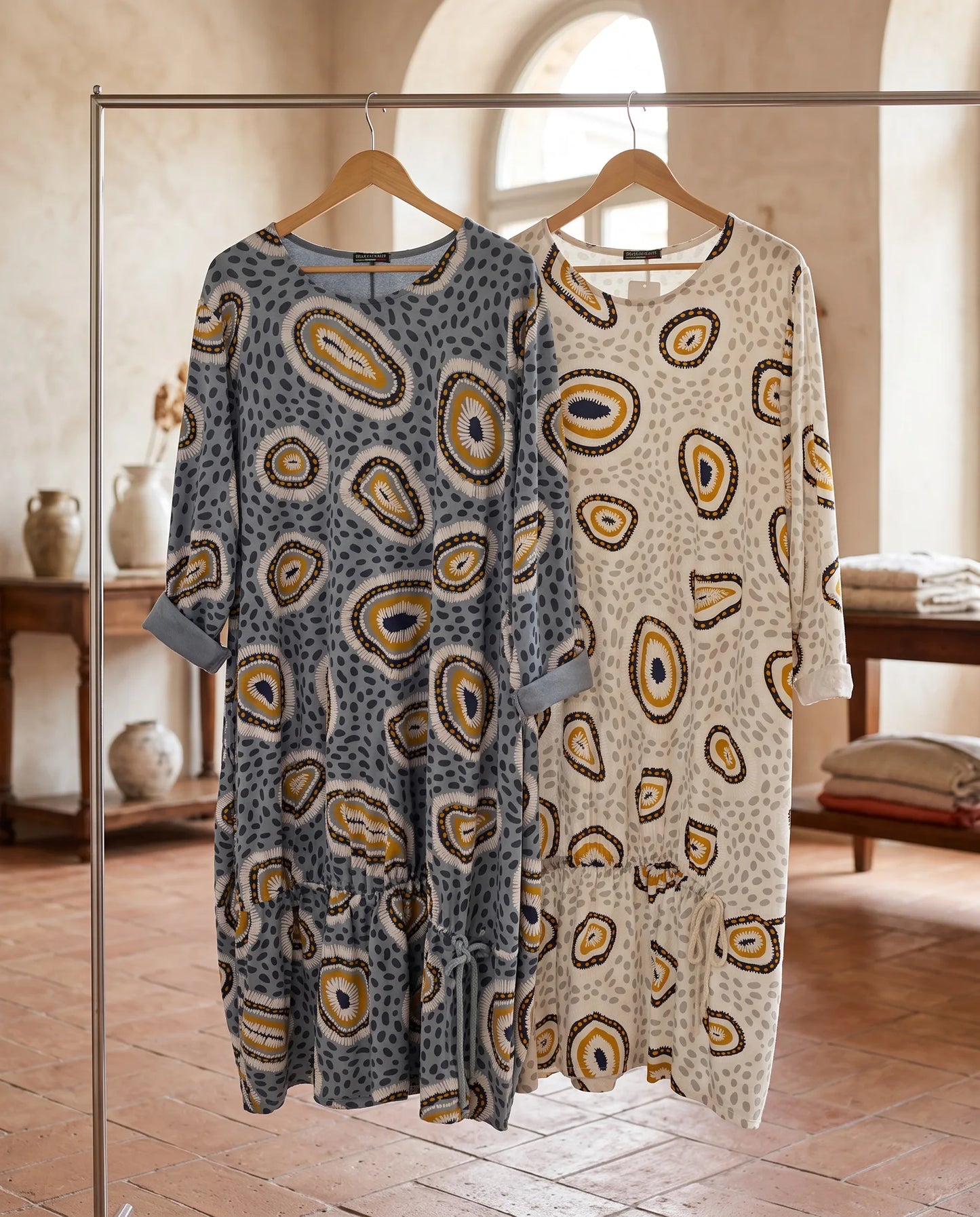Plus Size Kleid mit grafischem Muster